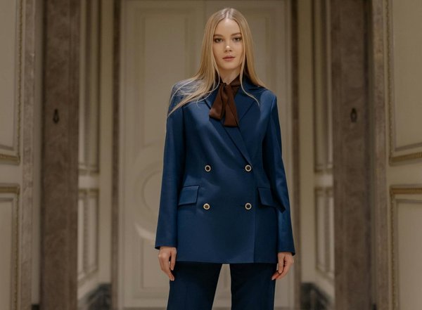 Comment choisir les bons accessoires pour compléter une tenue de bureau élégante ?